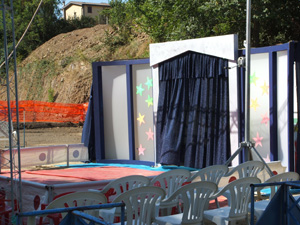 Ingrandisci 