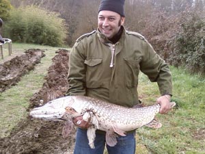 Ingrandisci GUARDATE TUTTI.....UN PAPEROTTO DA 13,8 KG