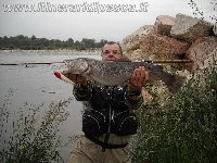 Valstagna fiume Brenta marmorata con livelli minimi del fiume 