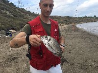 Fortezza Aragonese- Isola di Capo Rizzuto - Orate a surf casting con video