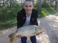 Trota di 1.1kg al lago le palme con camole del miele.