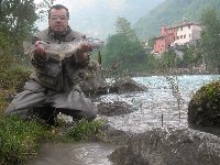 Valstagna fiume Brenta marmorata con livelli minimi del fiume 