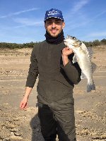 Pesca a Pino di Lenne con spigola a surf casting