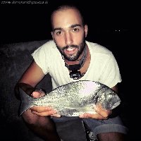 Pesca a San Terenzo Lerici con orata a surf casting