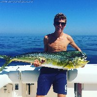 Pesca alla lampuga dalla barca a traina in Adriatico